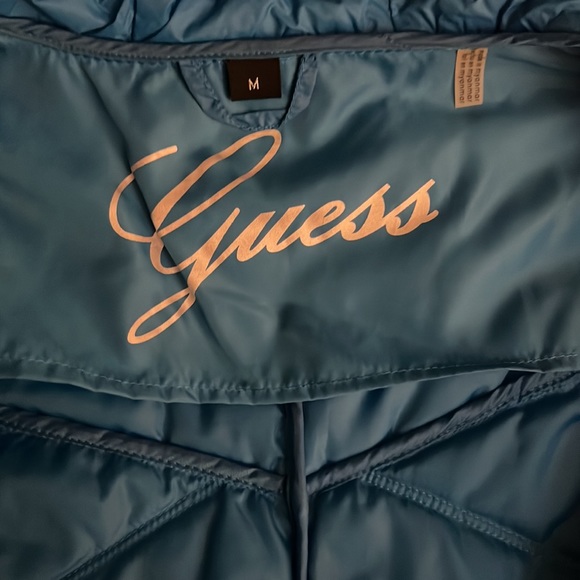 Guess jacket perfect condition Size M - Picture 3 of 4